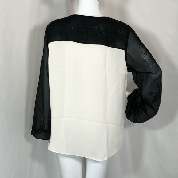 Diane Von Furstenberg 'Nikki' Silk Top (H6) - Picture 4 of 9